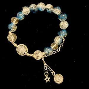 Blue and silver glass bead bracelet with silver plated
6cm/2.36inch 6cm/2.32inch